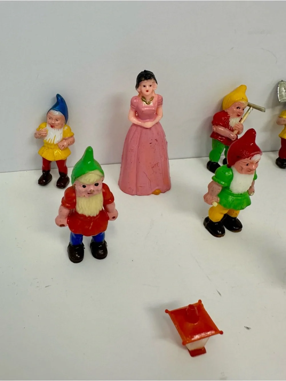 Vintage Cake Topper Snow‎ White and  the Seven Dwarfs Set Figures A0